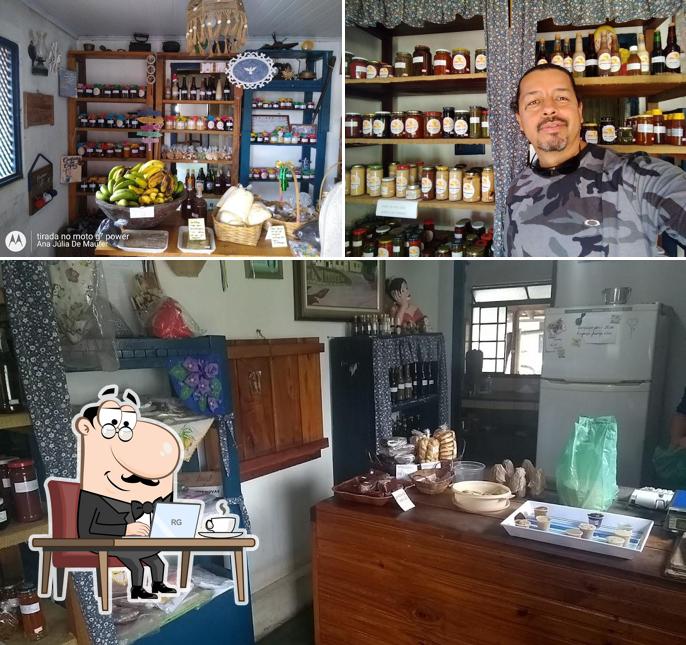 Sente em uma das mesas no Fábrica de Doces Dona Nazinha