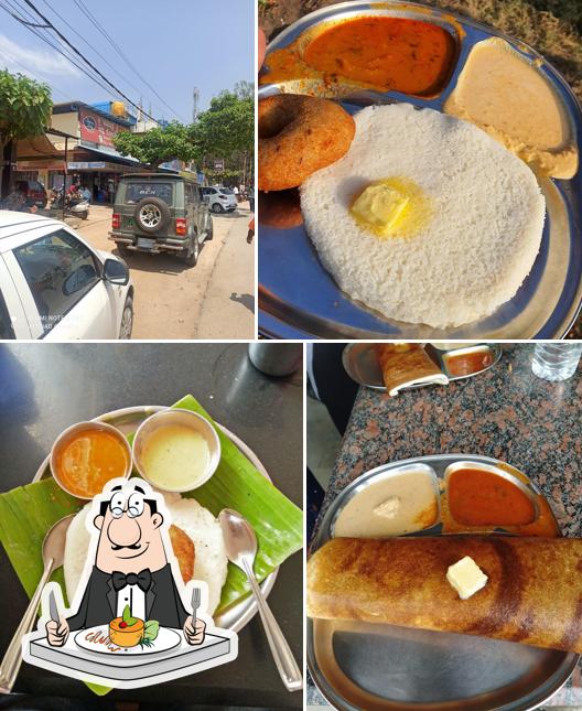 Meals at Pavithra Idli Hotel