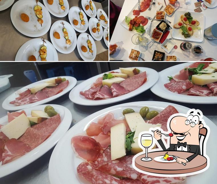 Platti al RISTORANTE PIZZERIA KIARA