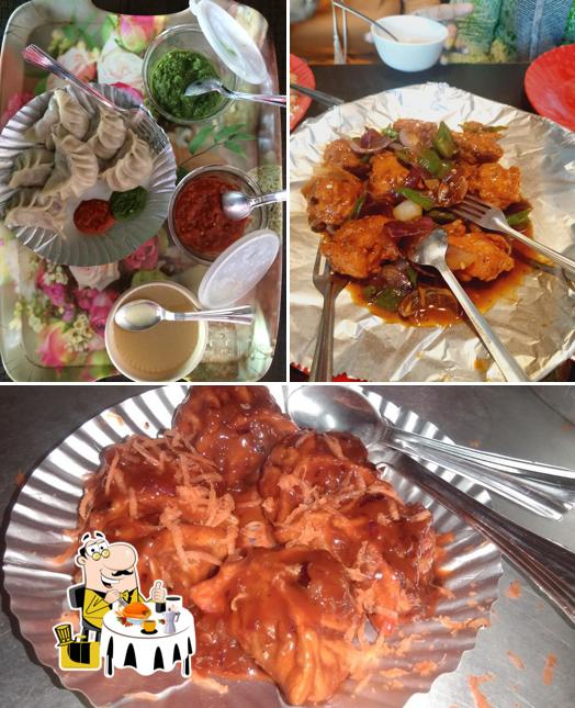 Food at Ananda's Momo Hut