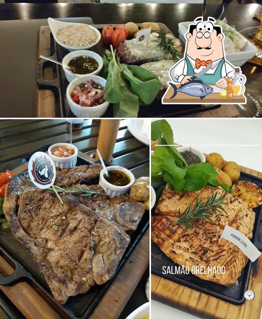 Salmão grelhado em Parrillero Cortes Nobres