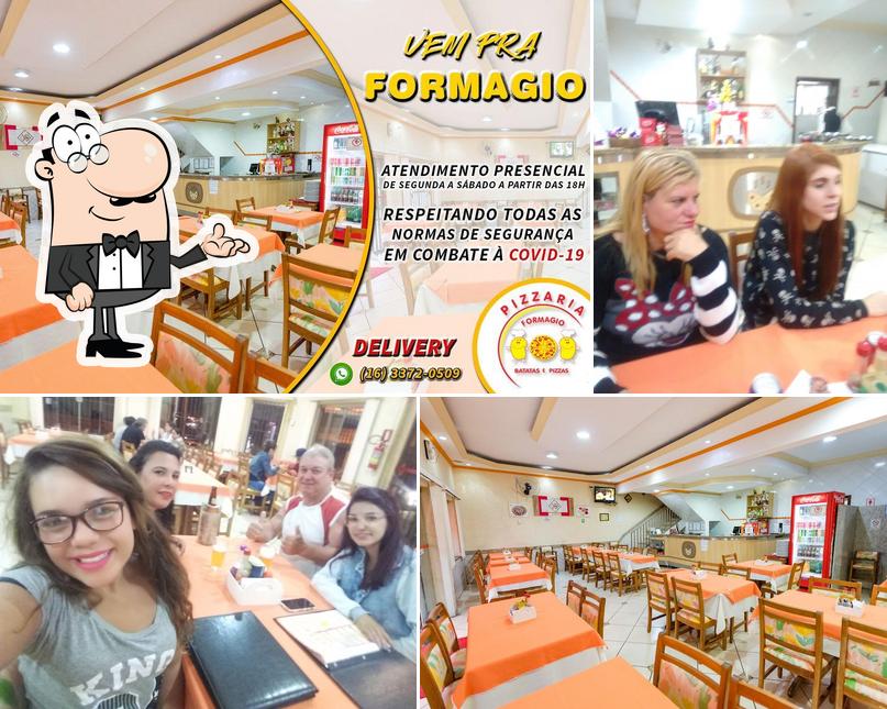 Veja imagens do interior do Pizzaria Formagio