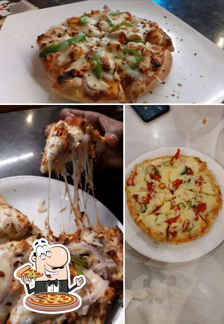 Pick pizza at Rioz Sasa Chillout