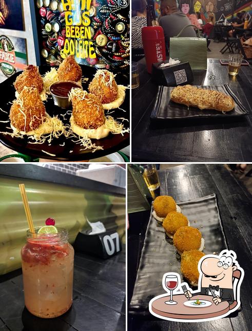 Platos en 88 Bier Bar, Pub, Rock e Happy Hour