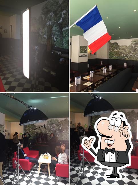 L'intérieur de Café Germaine