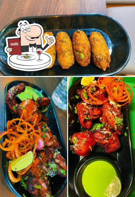 Food at DAAVAT-E-HAYAAT