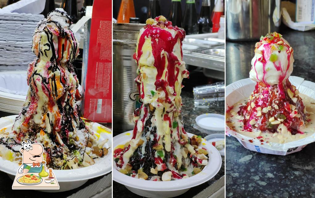 Food at Rabdiwala & Iceworld yummy food station