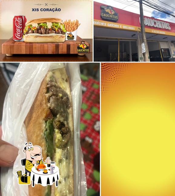 Confira a imagem ilustrando comida e exterior a Gauchitus Restaurante e Hamburgueria