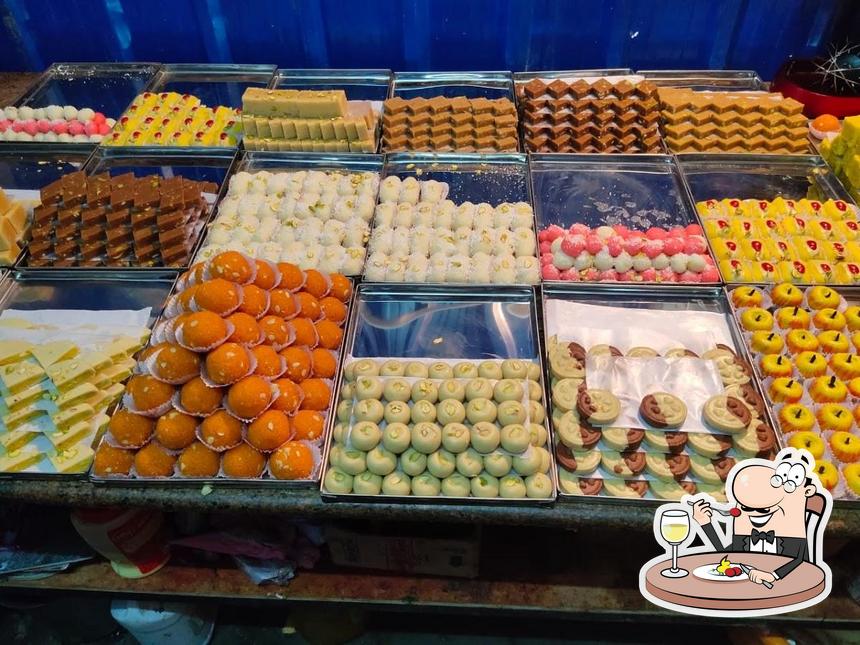 Food at Cake corner