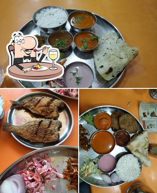 Food at Nikhil Lunch Home