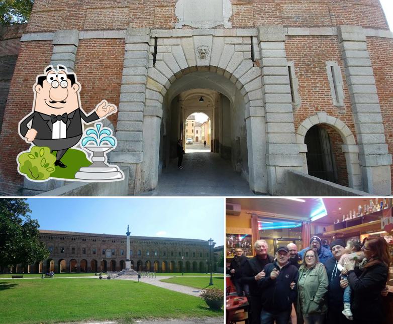 La immagine di esterno e bancone da bar da Ristorante Pizzeria Bar Ducale Cucina Tipica Mantovana