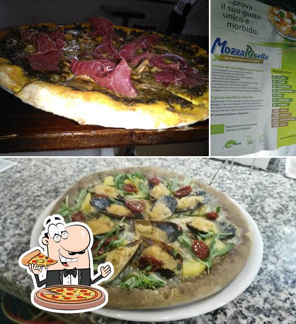 Ordina una pizza a Pizzeria Piccadilly di Daniele Liberti