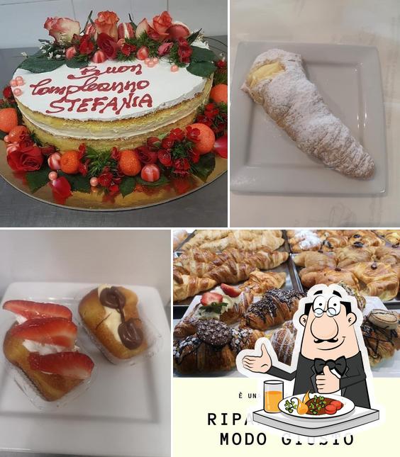 Platti al Bar Caffetteria Pasticceria Palazzo