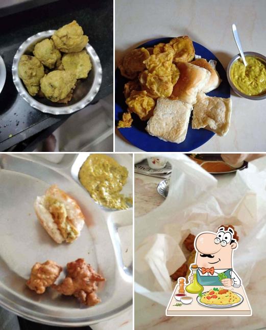 Food at Gajanan Vada Pav