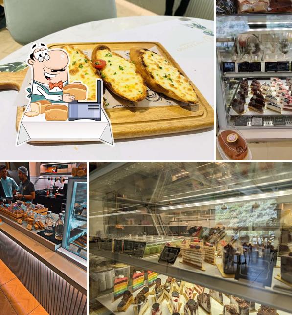 Garlic bread at Van Lavino