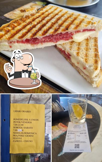 Tra le varie cose da Šilček bar si possono trovare la bevanda e cibo