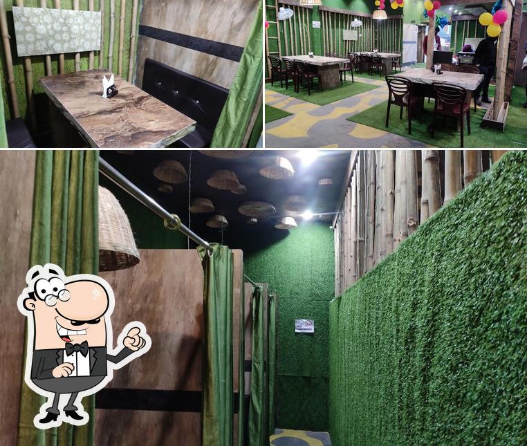 Check out how Kanisk Food Plaza & Live Icecream looks inside
