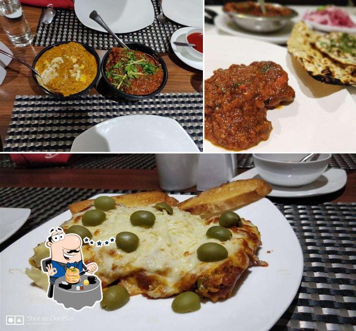 Food at Muktanandam Moti Mahal Delux