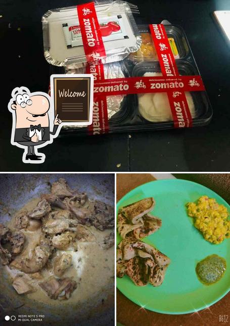 Look at the photo of Yummy's Kitchen