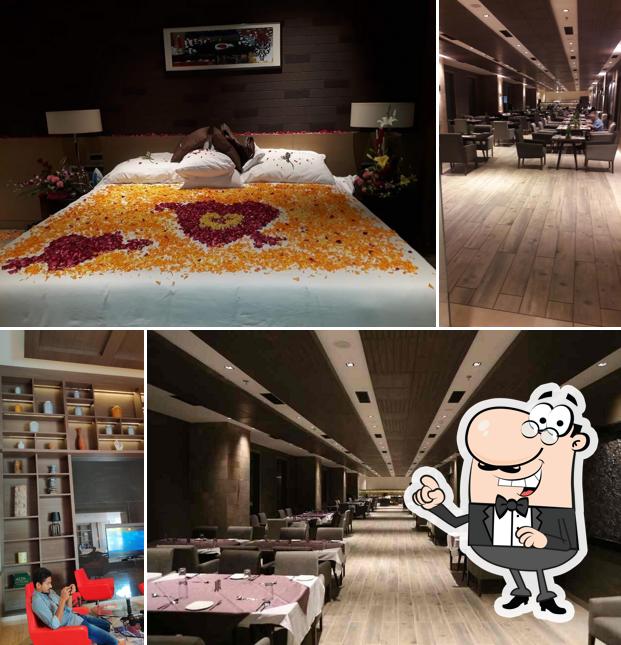 Check out how Cube Lounge looks inside