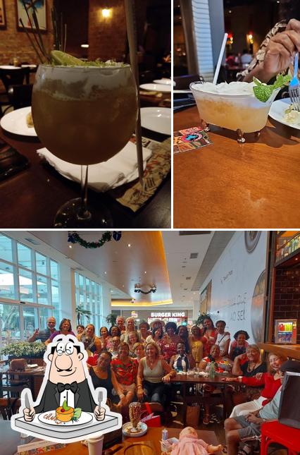 Entre diferentes coisas, comida e interior podem ser encontrados no Frontera Taquara Plaza Shopping