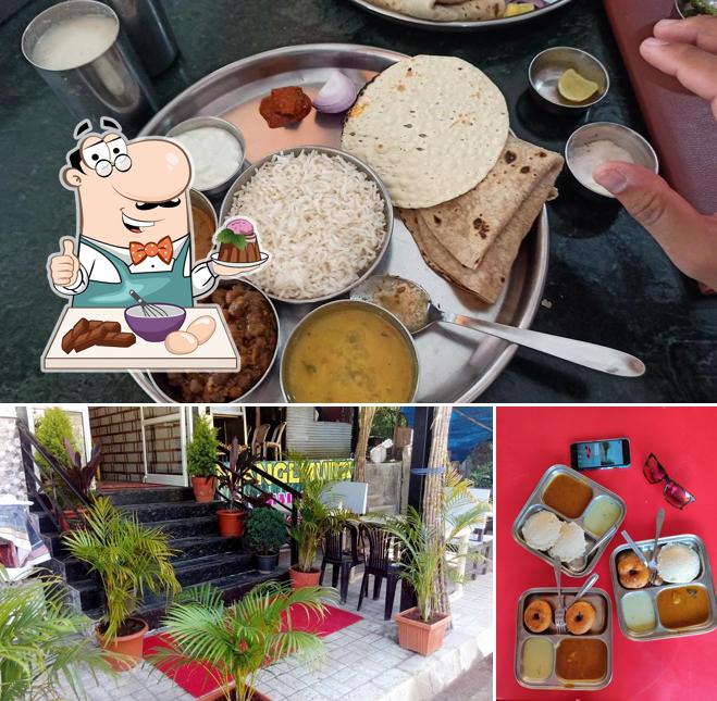 Hotel Mangalmurti veg / non veg serves a range of sweet dishes