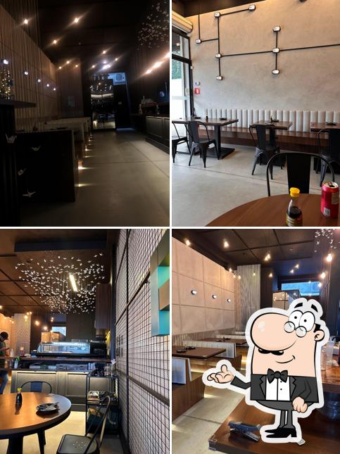 O interior do Mura Sushi Bar