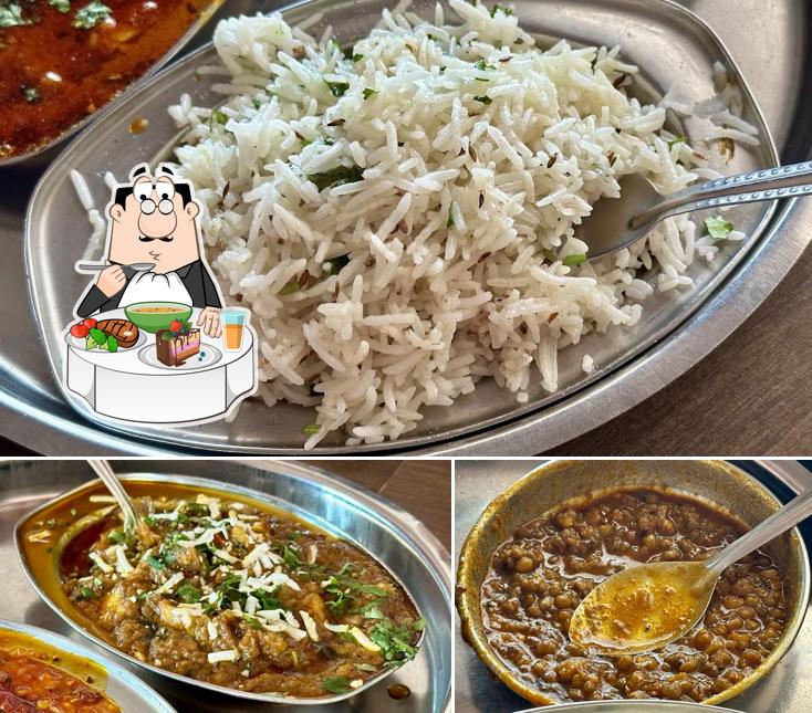 Hot and sour soup at Murlidhar Kathyawadi Hotel (Pure Vegetarian)