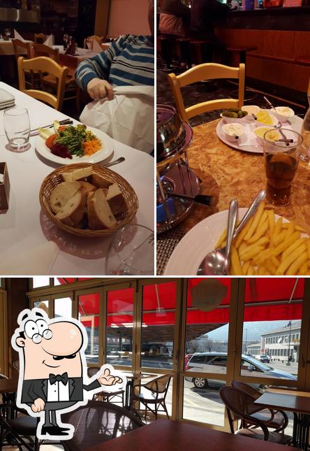 Gli interni di Pizzeria de la Poste