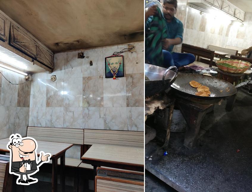 Here's a pic of Ram Narayan Ji Poori Wale