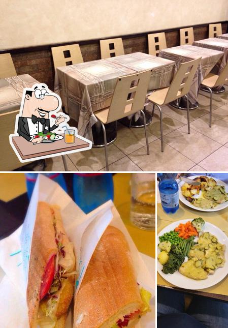 Max Bar si caratterizza per la cibo e interni