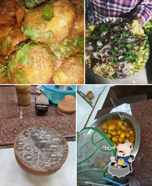 Food at Khirki Shree Hari Jalpan Shop (Khidki Chaat)