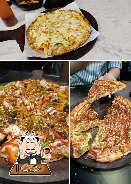 Try out pizza at Crazy Cheesy Cafe - Bharti Vidyapeeth