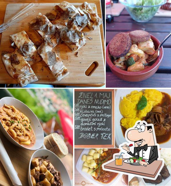 Koča Mladika na Pečni rebri (733 m)