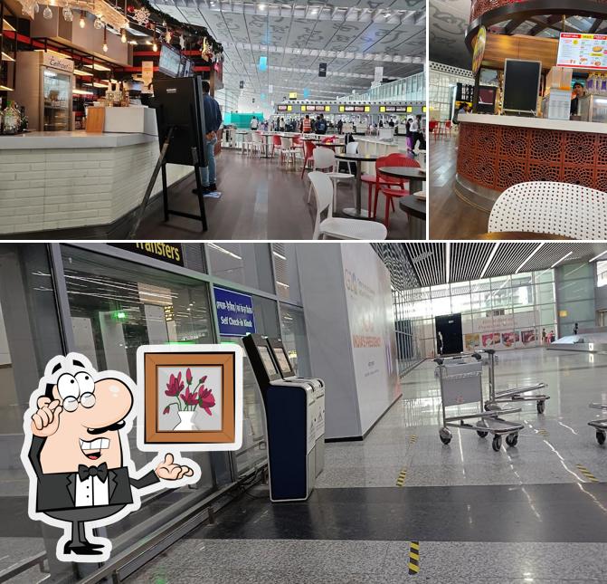 Check out how Curry Kitchen looks inside