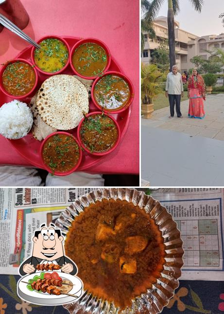 Food at Gajanan bhojnalaya