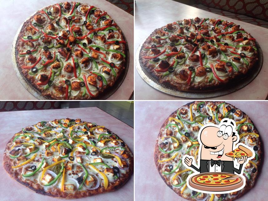 Order pizza at Pizza Roma