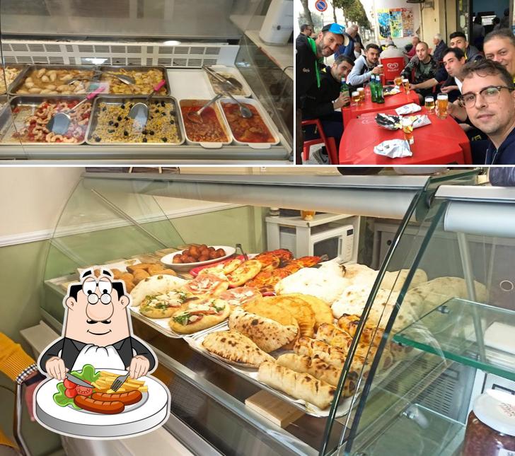 Questa è la immagine che mostra la cibo e bancone da bar di Mare Blu