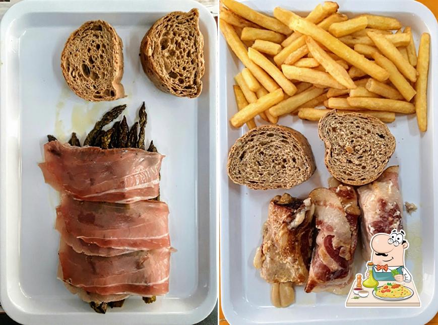 Cibo al Stand gastronomico della Mostra dell'Asparago di Badoere IGP
