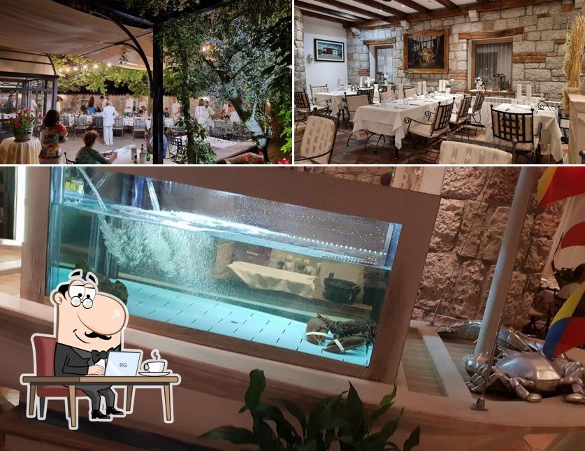 Siediti a un tavolo di Gostinstvo in turizem Robert Grahor s.p