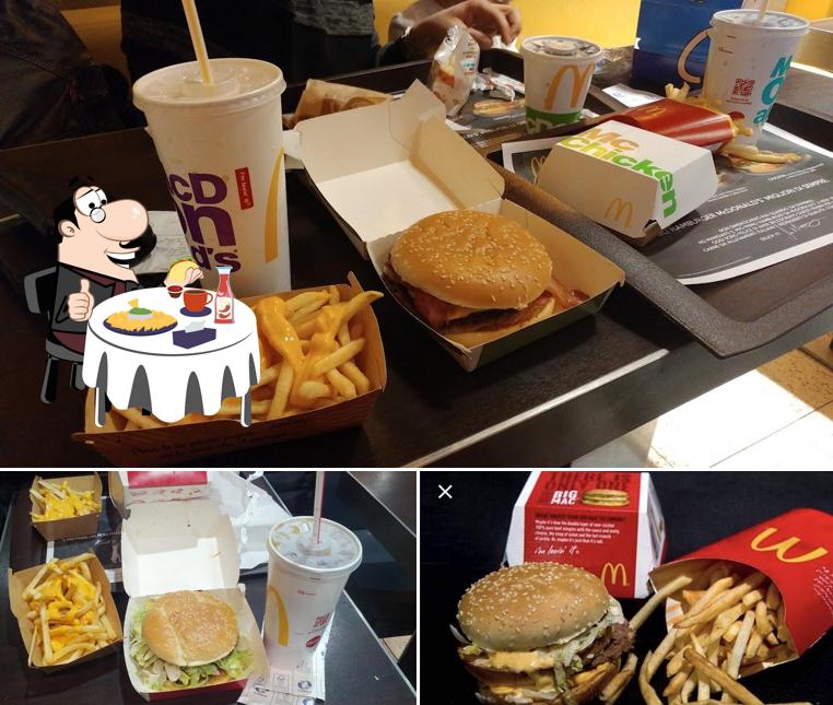 Prova un hamburger a McDonald's Beinasco