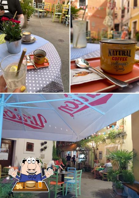 La foto della cibo e interni di Kava bar "Odeon" Izola Branko Kozomara, s.p