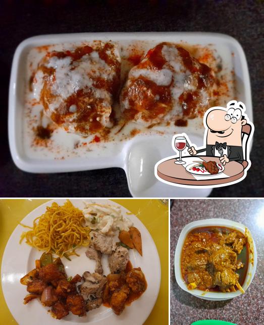 Rice "n" Roti serves meat dishes