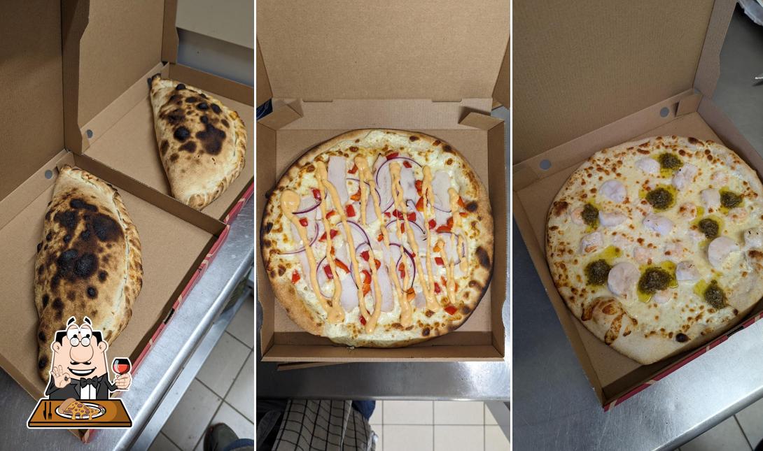 A Costa's pizzeria restaurant, vous pouvez profiter des pizzas