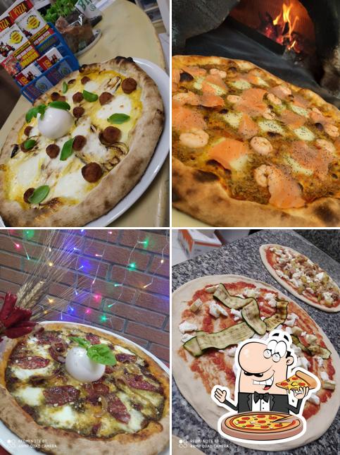Ordina tra le molte varianti di pizza