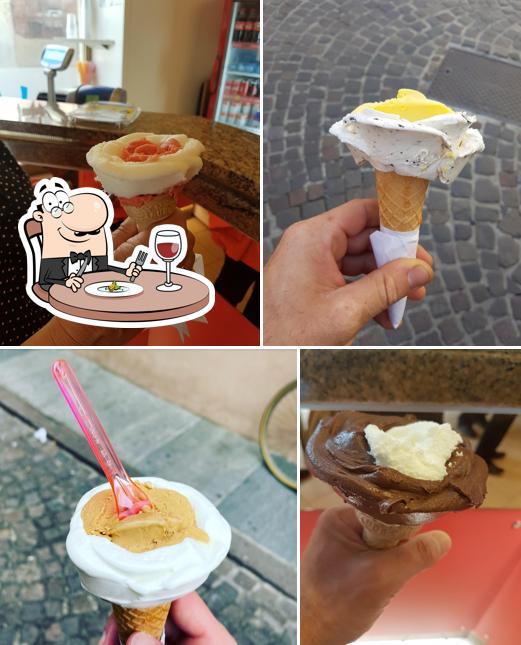 Gelato al Gelateria K2