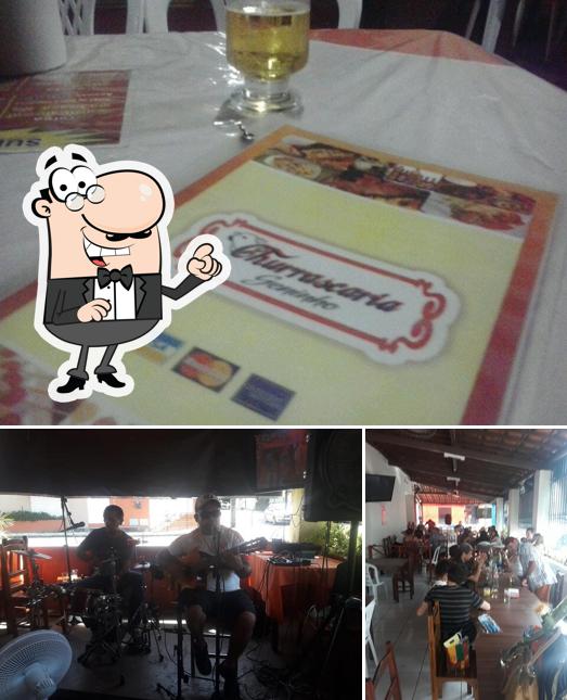 Veja imagens do interior do Churrascaria Geninho