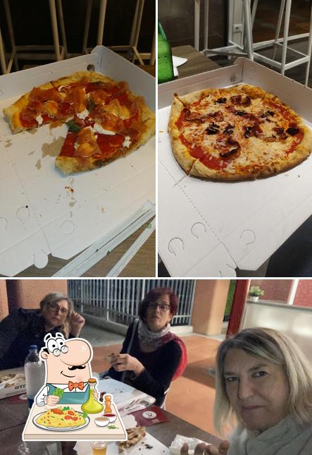 La foto di cibo e interni da Pizzeria da Teo