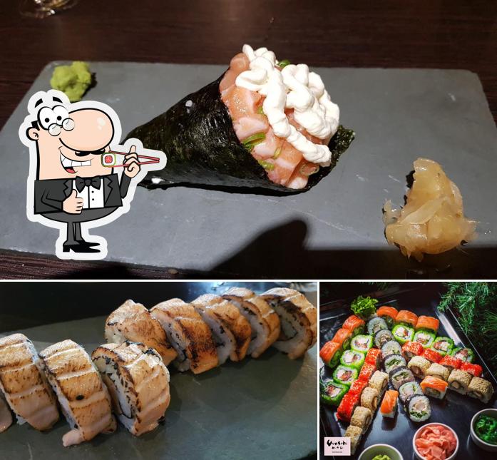 Peça diferentes opções de sushi