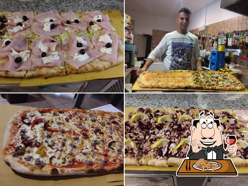 Ordina tra le svariate varianti di pizza